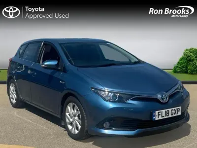 Used Toyota Auris Hybrid