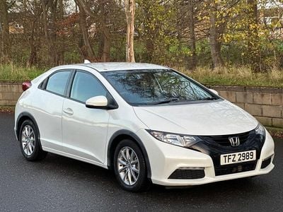 White Used 2014 Honda Civic S Hatchback | £3,490 (Fair price)