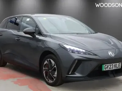 Begagnad MG MG4 EV Trophy 319 kW (435 HK) 2023 Halvkombi