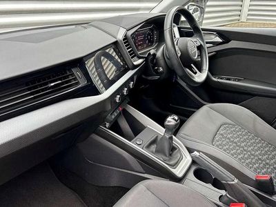 Used Audi A1 Sport 108 HP (79 kW) 2023 White SUV