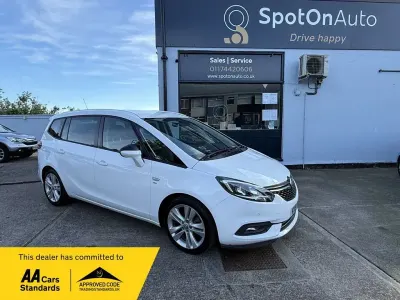 Used Vauxhall Zafira Tourer SRi 140 HP (102 kW) 2018 White MPV