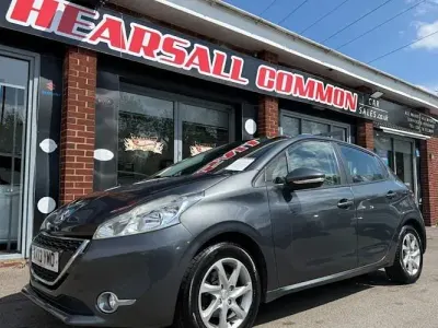Begagnad Peugeot 208 Active 70 HK (51 kW) 2013 Grå Halvkombi