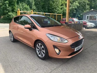 Used Ford Fiesta Zetec 70 HP (51 kW) 2018 Bronze Hatchback