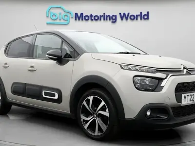 Używany Citroën C3 PureTech 110 KM (80 kW) 2022 Beżowy Hatchback