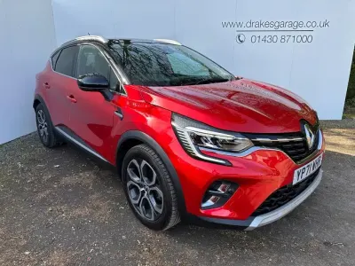 Used Renault Captur Version S 2021 Red/black SUV