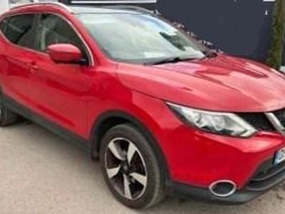 Used Nissan Qashqai N-TEC 2016 Magnetic red SUV