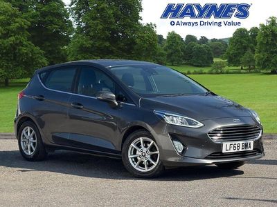 Used Ford Fiesta Zetec 70 HP (51 kW) 2018 Grey Hatchback