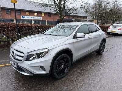 Usado Mercedes GLA200 AMG 130 HP (95 kW) 2015 Prateado SUV