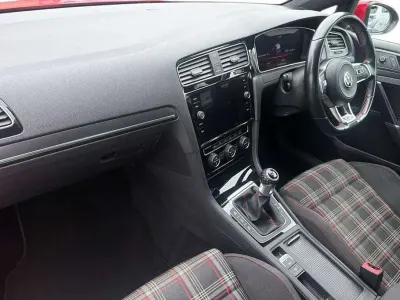 Used VW Golf VII GTI 226 HP (166 kW) 2018 Red Hatchback