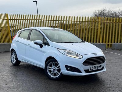 Used Ford Fiesta Zetec 2015 White Hatchback