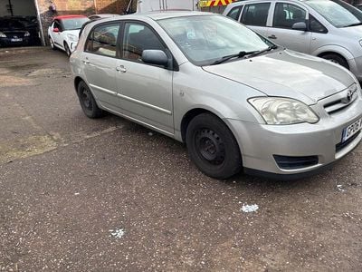 Used Toyota Corolla T2 97 HP (71 kW) 2006 Silver Hatchback