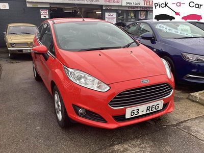 Used Ford Fiesta Zetec 81 HP (59 kW) 2013 Red Hatchback