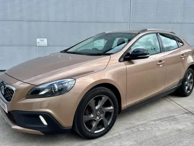 Used Volvo V40 2016 Bronze Hatchback