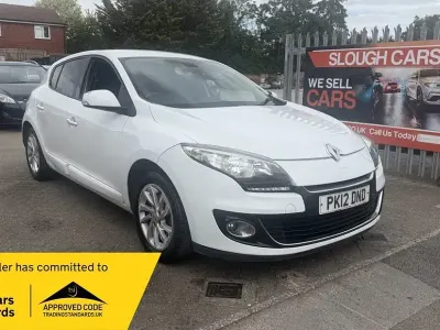 Used Renault Mégane III Dynamique 110 HP (80 kW) 2012 White Hatchback