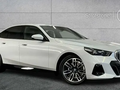 New BMW 530e M Sport 299 HP (219 kW) 2026 White Sedan