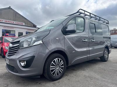 Used Vauxhall Vivaro Sportive 120 HP (88 kW) 2014 Grey MPV
