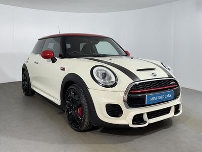 Used Mini John Cooper Works Hatch 228 HP (167 kW) 2017 White Hatchback