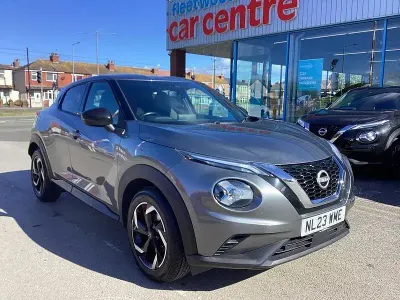 Używany Nissan Juke N-Connecta 114 KM (83 kW) 2023 Szary SUV