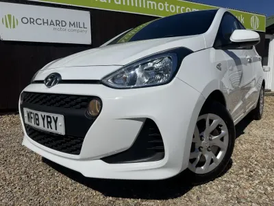 Usado Hyundai i10 SE 66 HP (48 kW) 2018 Branco Citadino