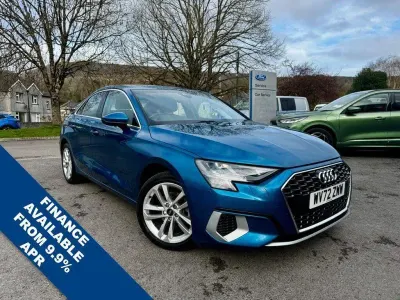 Usado Audi A3 Sport 110 HP (80 kW) 2022 Azul Sedan