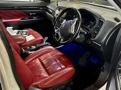 Mitsubishi Outlander P-HEV