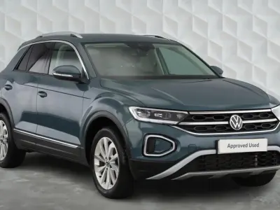 Used VW T-Roc Style 150 HP (110 kW) 2025 Blue SUV