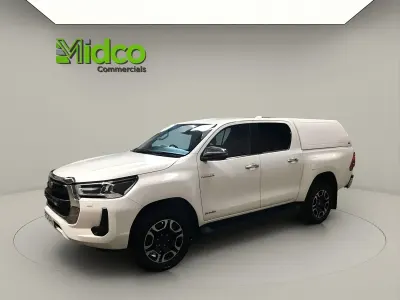 Used Toyota HiLux 150 HP (110 kW) 2022 White Pickup