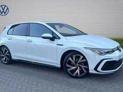 Second-hand VW Golf VIII 150 CP (110 kW) 2024