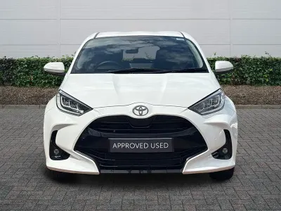 Used Toyota Yaris Design 2026 White Hatchback