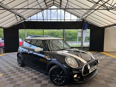 Usado Mini Cooper Hatch 2017 Negro Utilitario