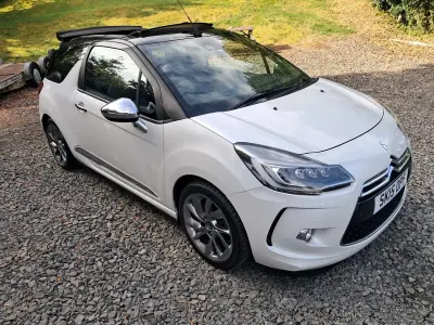 Used Citroën DS3 Cabriolet 165 HP (121 kW) 2015 White Cabriolet