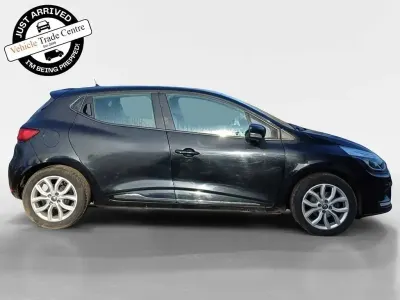 Gebraucht Renault Clio IV Dynamique 90 PS (66 kW) 2018 Schwarz Kleinwagen
