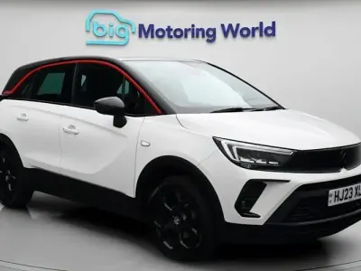 Used Vauxhall Crossland S 110 HP (80 kW) 2023 White SUV