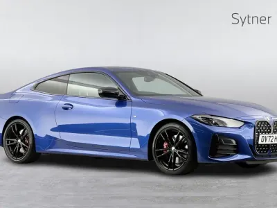 Begagnad BMW M440 Comfort Edition 340 HK (250 kW) 2022 Blå Sedan