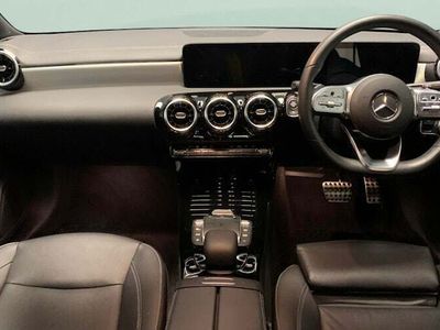Mercedes CLA180