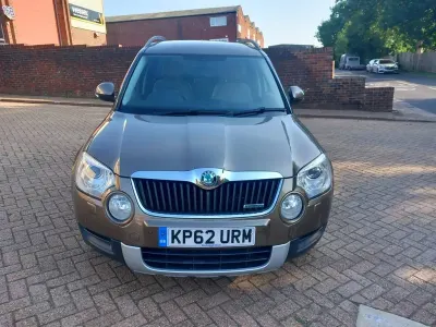 Used Skoda Yeti GreenLine 105 HP (77 kW) 2012 Brown SUV