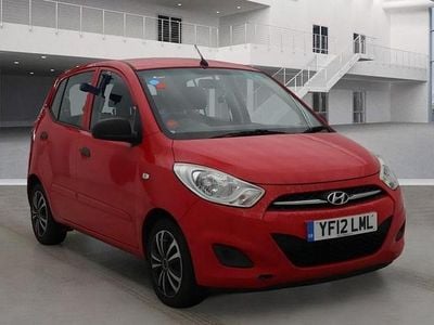 Usado Hyundai i10 Classic 85 HP (62 kW) 2012 Vermelho Citadino