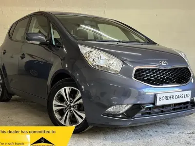 Używany Kia Venga 114 KM (83 kW) 2016 Niebieski Hatchback