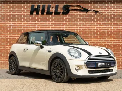 Begagnad Mini Cooper Hatch 2015 Vit Halvkombi