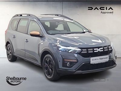 Used Dacia Jogger Extreme 140 HP (102 kW) 2025 Grey MPV