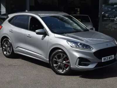 Usado Ford Kuga ST-Line 2021 Plateado SUV