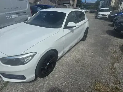 Used BMW 118 Sport Line 2015 White Hatchback
