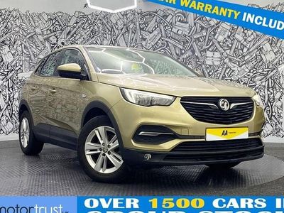 Used Vauxhall Grandland X S 130 HP (95 kW) 2018 Gold SUV