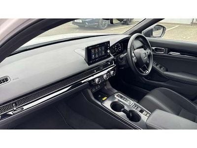 Used Honda Civic Hybrid 143 HP (105 kW) 2022 White Hatchback