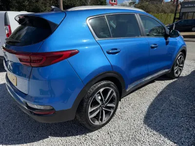 Używany Kia Sportage 130 KM (95 kW) 2020 Niebieski SUV
