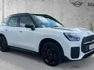 Używany Mini Countryman Sport 170 KM (125 kW) 2025 Biały SUV