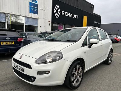 Used Fiat Punto Easy Plus 69 HP (50 kW) 2016 White Hatchback