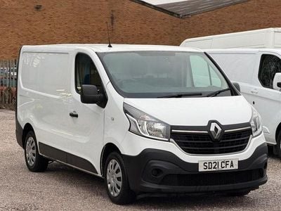 White Used 2021 Renault Trafic Business MPV | £9,995 (Good price)