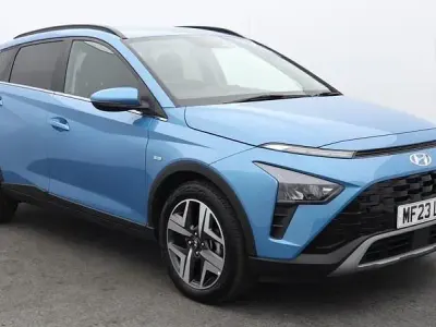 Usado Hyundai Bayon Premium 100 CV (73 kW) 2023 Turquesa SUV