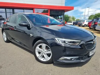 Used Vauxhall Insignia Elite 136 HP (100 kW) 2019 Black Hatchback